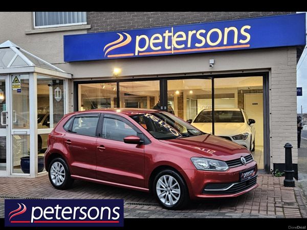 Volkswagen Polo Hatchback, Petrol, 2015, Red