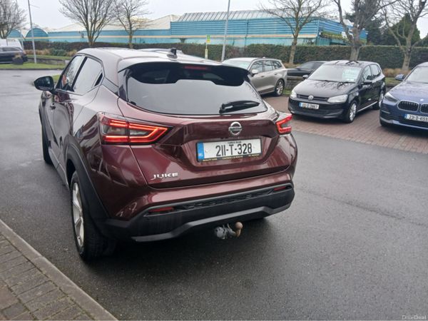 Nissan Juke SUV, Petrol, 2021, Red