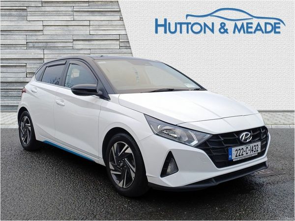 Hyundai i20 Hatchback, Petrol, 2022, White