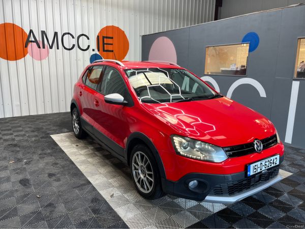 Volkswagen Polo Hatchback, Petrol, 2015, Red
