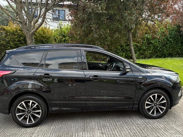 Ford Kuga SUV, Diesel, 2017, Black