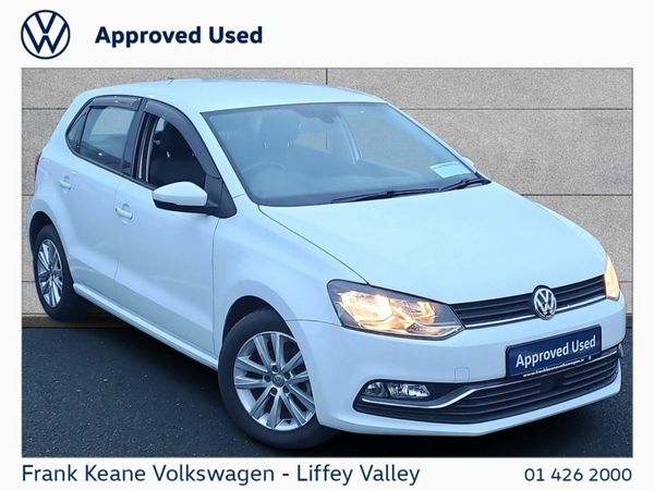 Volkswagen Polo Hatchback, Petrol, 2015, White