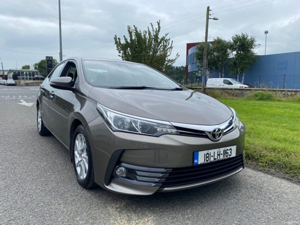 Toyota Corolla Saloon, Diesel, 2018, Grey