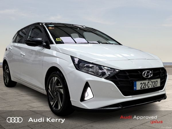 Hyundai i20 Hatchback, Petrol, 2022, White