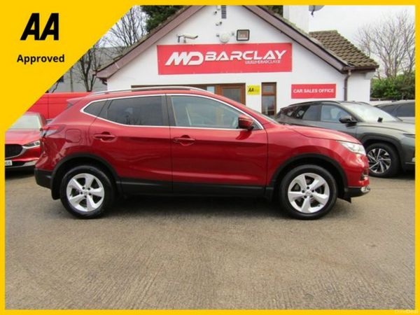 Nissan Qashqai MPV, Petrol, 2018, Red