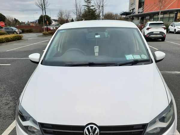 Volkswagen Polo Hatchback, Petrol, 2012, White