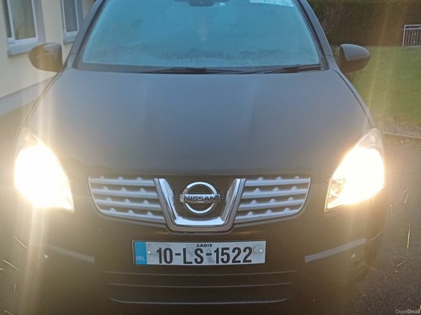 Nissan Qashqai Hatchback, Diesel, 2010, Black