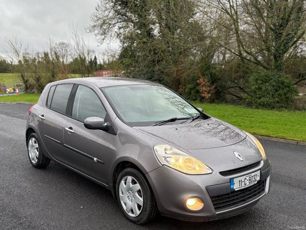 Renault Clio Hatchback, Diesel, 2011, Grey