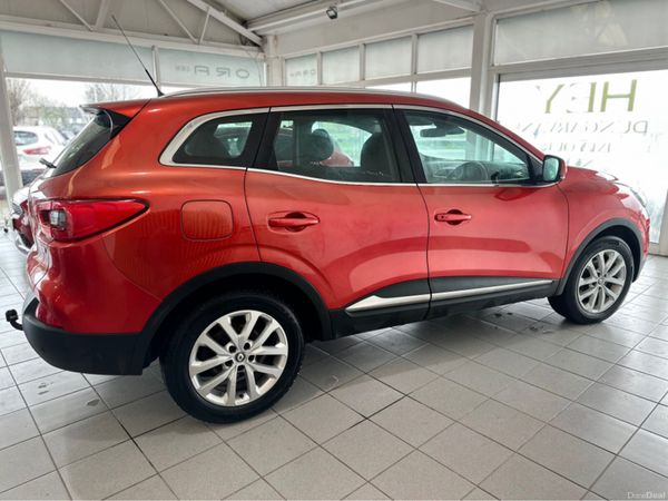 Renault Kadjar SUV, Diesel, 2016, Red