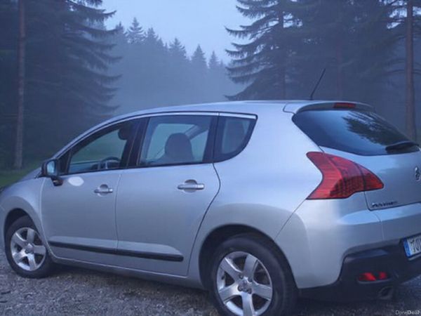 Peugeot 3008 MPV, Diesel, 2013, Grey