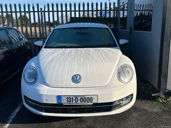 Volkswagen Beetle Hatchback, Petrol, 2013, White