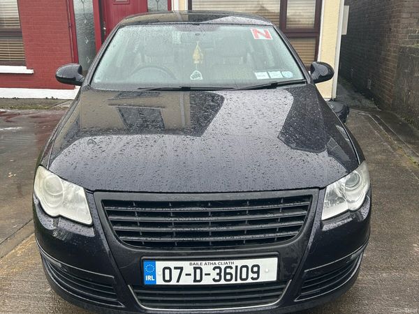 Volkswagen Passat Saloon, Petrol, 2007, Black