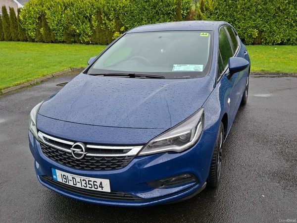 Opel Astra Hatchback, Petrol, 2019, Blue
