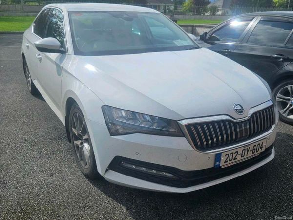 Skoda Superb Hatchback, Diesel, 2020, White