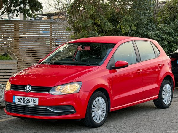 Volkswagen Polo Hatchback, Petrol, 2015, Red