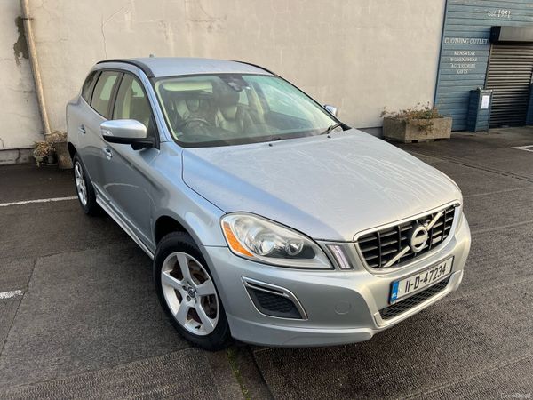 Volvo XC60 SUV, Diesel, 2011, Silver