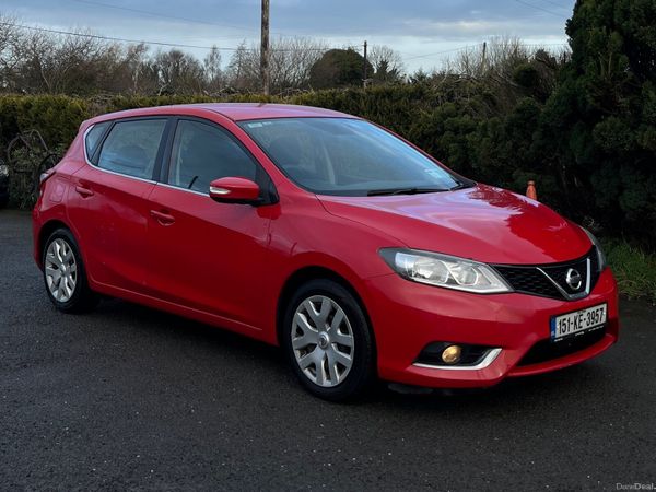 Nissan Pulsar Hatchback, Diesel, 2015, Red