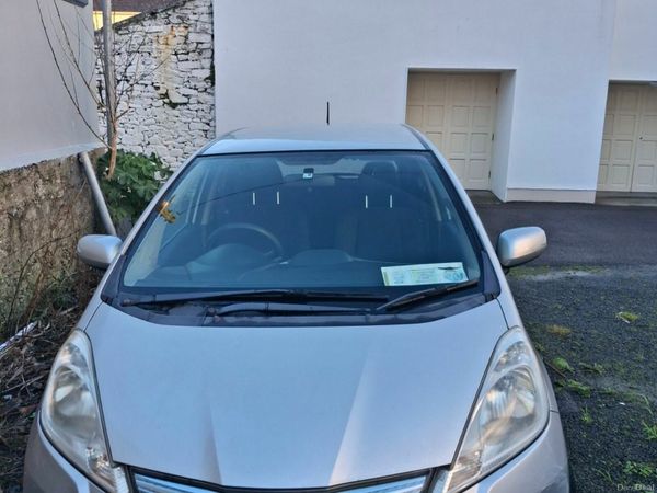 Honda Fit Hatchback, Petrol Hybrid, 2011, Silver