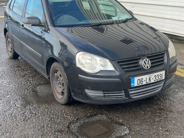 Volkswagen Polo Hatchback, Petrol, 2006, Black