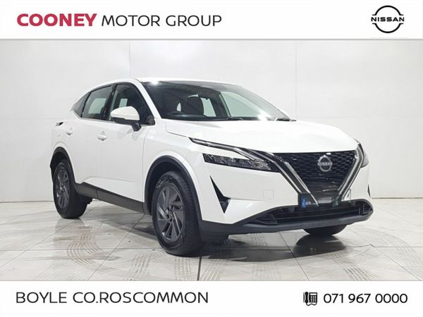 Nissan Qashqai MPV, Petrol, 2023, White