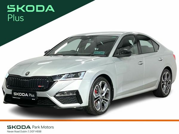 Skoda Octavia Saloon, Petrol, 2024, Silver