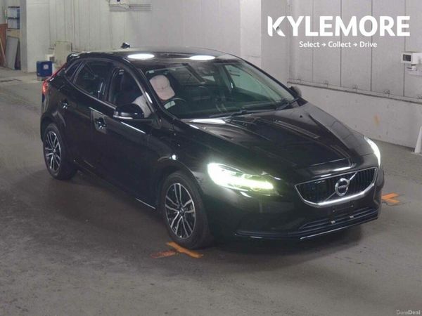 Volvo V40 Hatchback, Petrol, 2019, Black