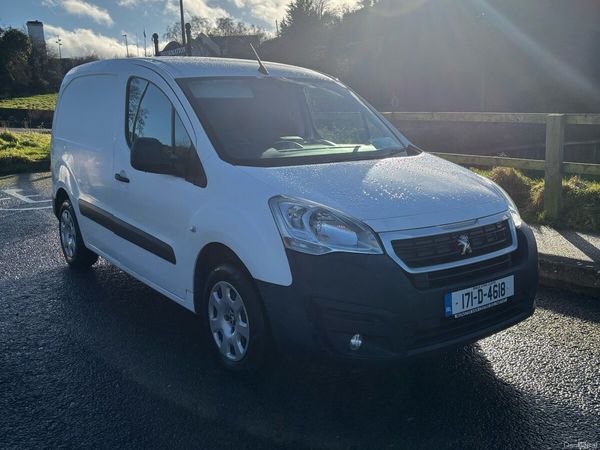 Peugeot Partner MPV, Diesel, 2017, White