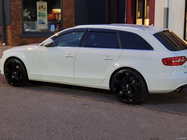 Audi A4 Estate, Petrol, 2014, White