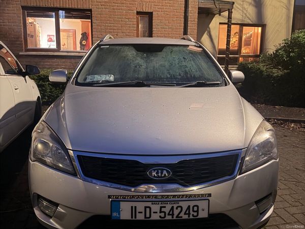 Kia Ceed Estate, Diesel, 2011, Silver