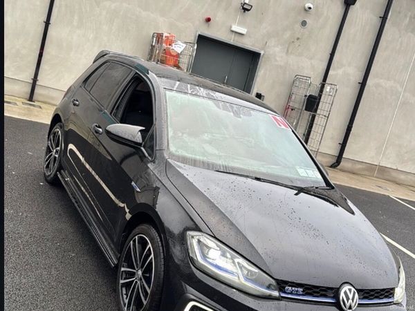 Volkswagen Golf Hatchback, Petrol Plug-in Hybrid, 2017, Black