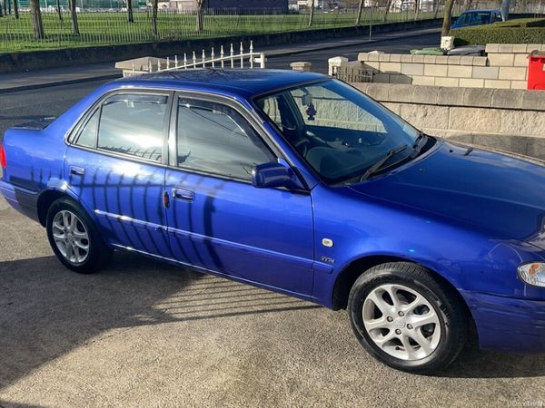 Toyota Corolla Saloon, Petrol, 2001, Blue