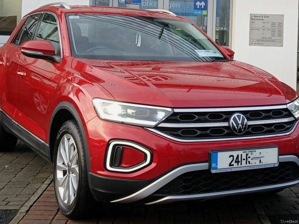 Volkswagen T-Roc SUV, Petrol, 2024, Red