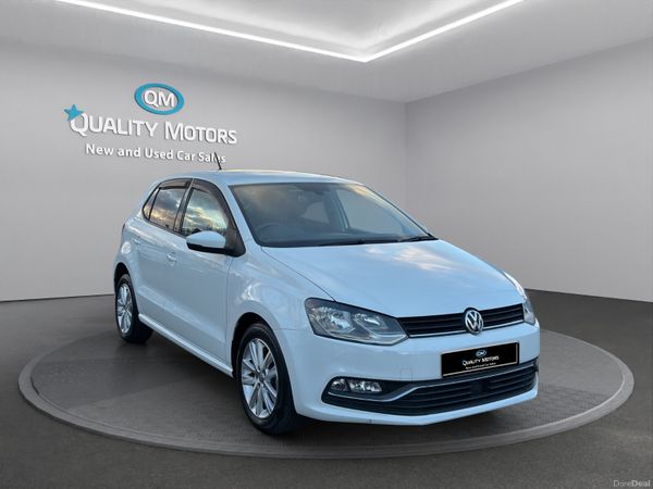 Volkswagen Polo Hatchback, Petrol, 2016, White