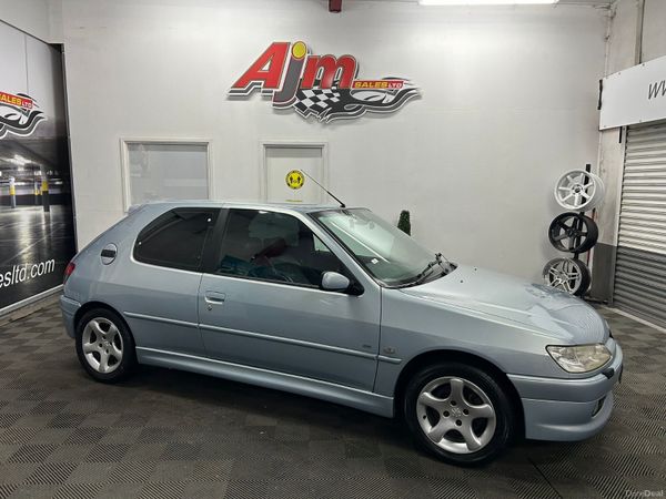 Peugeot 306 Hatchback, Petrol, 1999, Silver