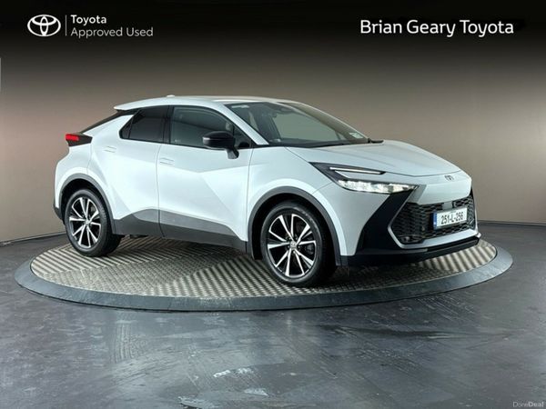 Toyota C-HR SUV, Petrol Hybrid, 2025, White
