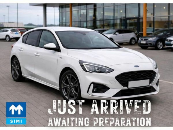 Ford Focus Hatchback, Diesel, 2021, White