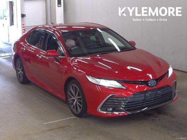 Toyota Camry Saloon, Petrol Hybrid, 2021, Red