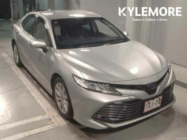 Toyota Camry Saloon, Petrol Hybrid, 2020, Silver