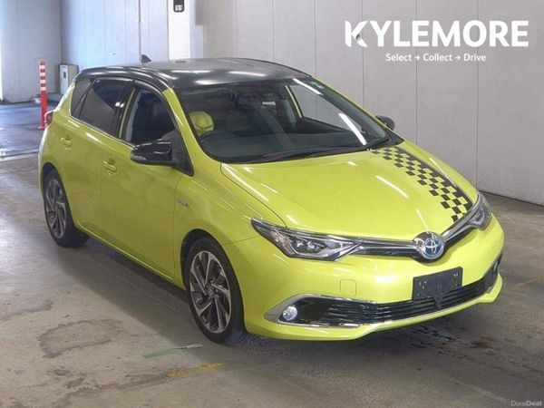 Toyota Auris Hatchback, Petrol Hybrid, 2016, Yellow