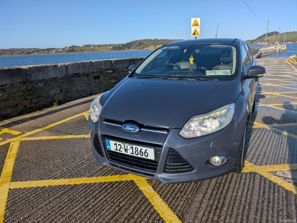 Ford Focus Hatchback, Diesel, 2012, Grey