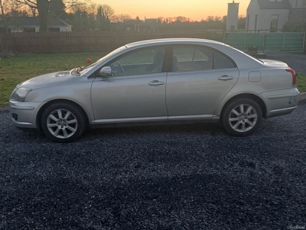 Toyota Avensis Saloon, Petrol, 2007, Silver