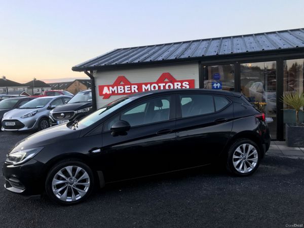 Opel Astra Hatchback, Diesel, 2021, Black