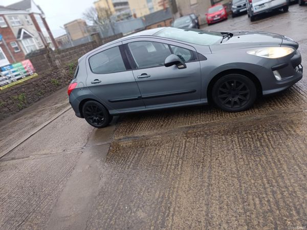 Peugeot 308 Hatchback, Diesel, 2011, Grey