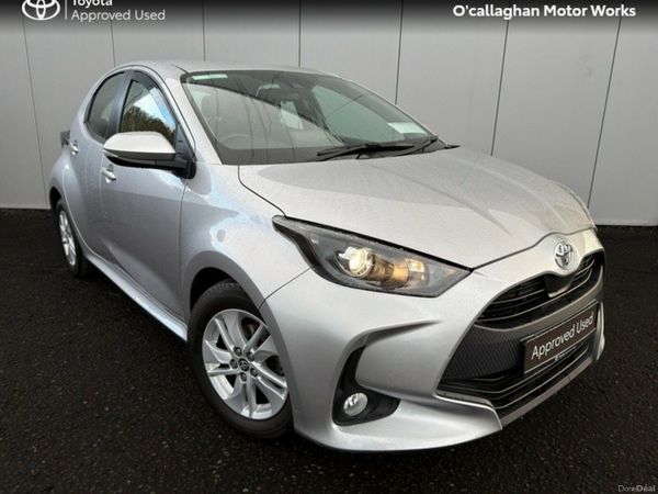Toyota Yaris Hatchback, Petrol, 2022, Silver