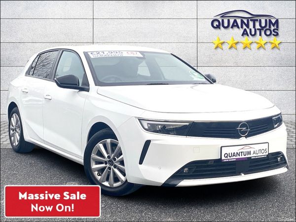 Opel Astra Hatchback, Petrol, 2022, White