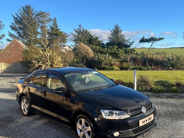 Volkswagen Jetta Saloon, Diesel, 2014, Black