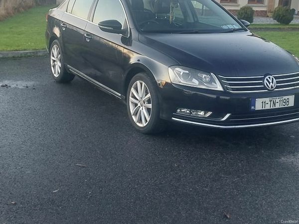 Volkswagen Passat Saloon, Diesel, 2011, Black