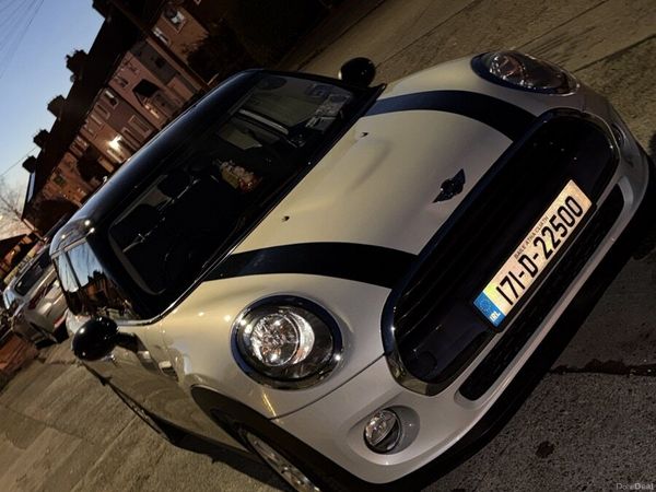Mini Cooper Hatchback, Diesel, 2017, White