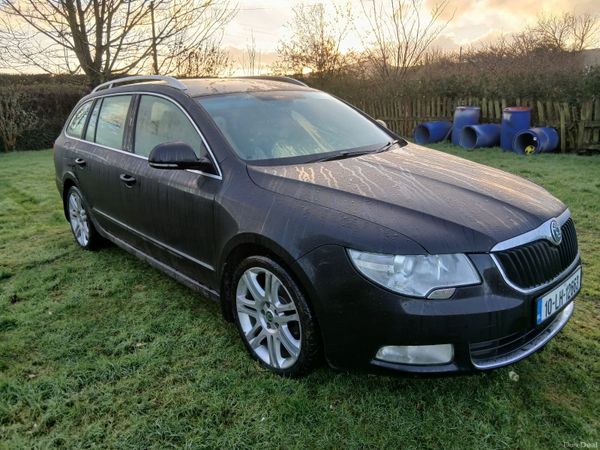 Skoda Superb Estate, Diesel, 2010, Black
