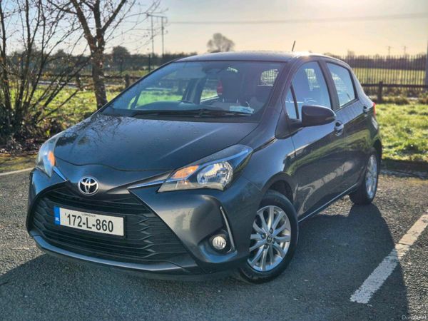 Toyota Yaris Hatchback, Petrol, 2017, Grey